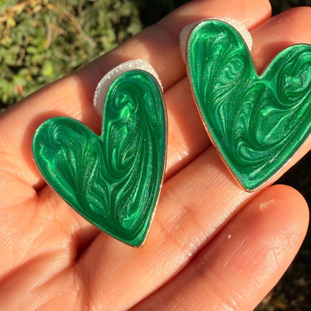Green Heart Earrings Unique Jewelry - Picture 3 of 4